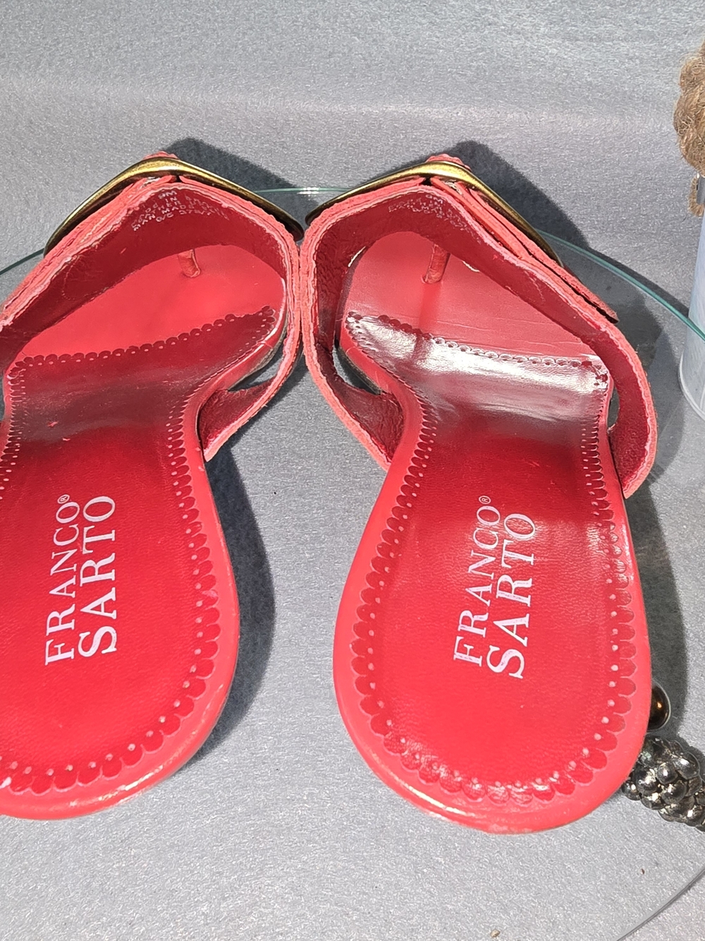 Franco Sarto Red Leather Thong Sandals with Gold Accent 2in heel - Picture 4 of 6